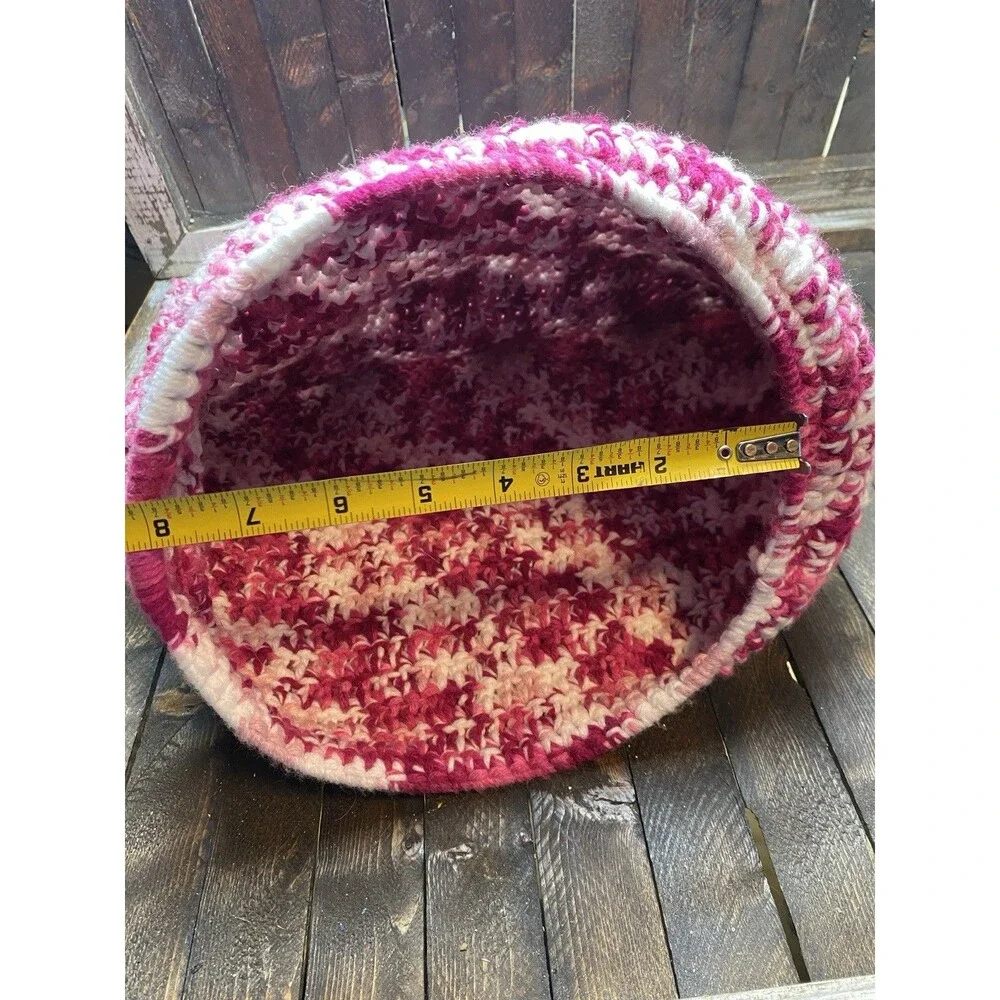 Handmade Crochet Pink/White Cat Cave Cat Bed Hideaway Warm Snuggle Cave L